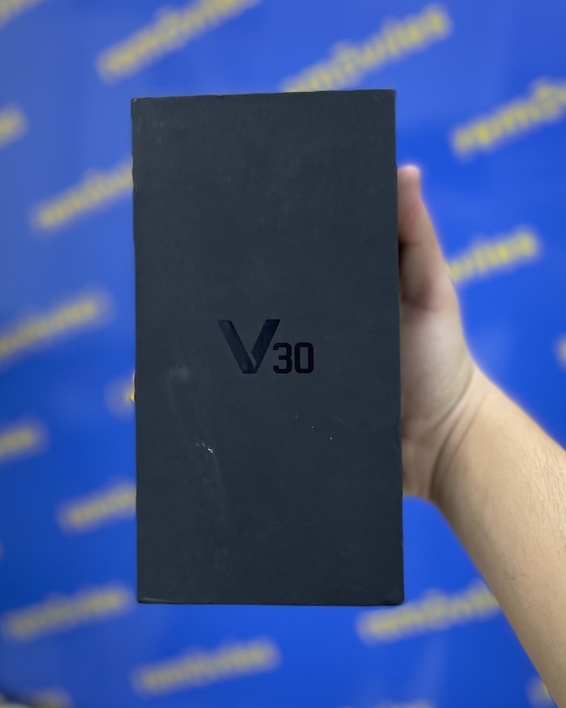 LG V30